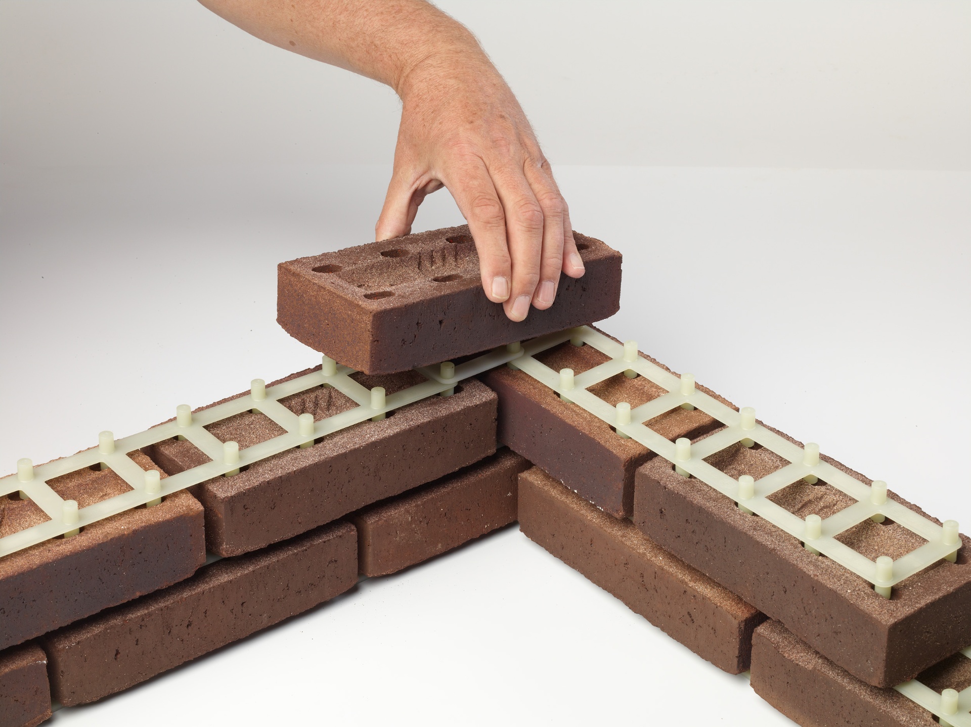 Drystack kliksysteem met bakstenen